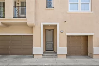 Photo #3: OC24125083 Listing