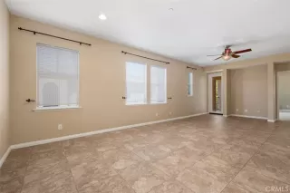 Photo #5: OC24125083 Listing