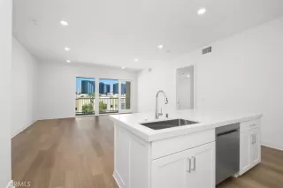 Photo #4: OC24125148 Listing 