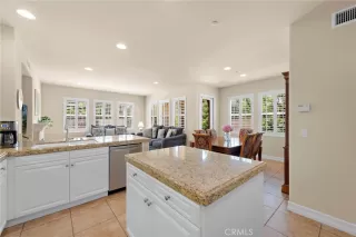 Photo #2: OC24125303 Listing 