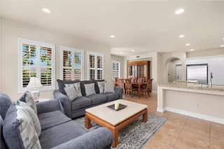 Photo #6: OC24125303 Listing 