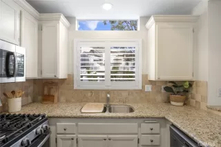 Photo #6: OC24125438 Listing