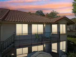 Photo #2: OC24125510 Listing