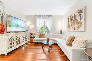 Photo #4: OC24125669 Listing