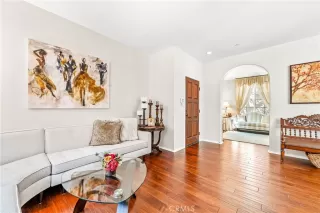 Photo #6: OC24125669 Listing