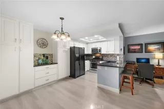 Photo #3: OC24125903 Listing 