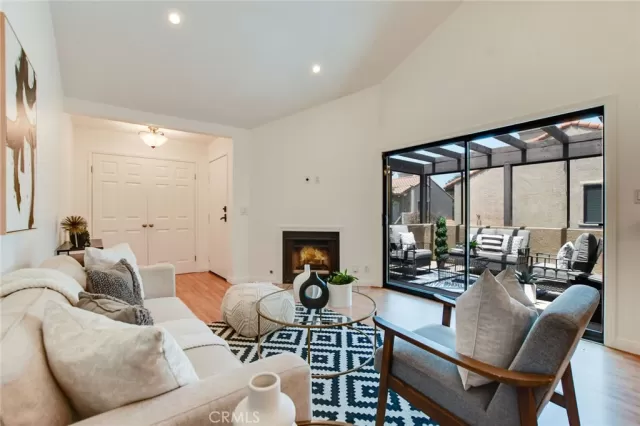 MLS: OC24125943 Condo For Sale