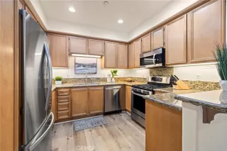 Photo #3: OC24126116 Listing 