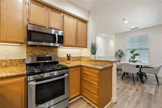 Photo #5: OC24126116 Listing 