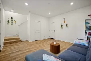 Photo #4: OC24126360 Listing 