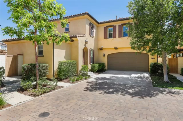 MLS: OC24126466 Condo For Sale