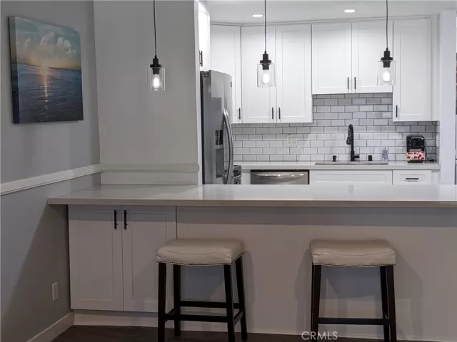 MLS: OC24126542 Condo For Sale