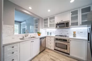 Photo #4: OC24127735 Listing