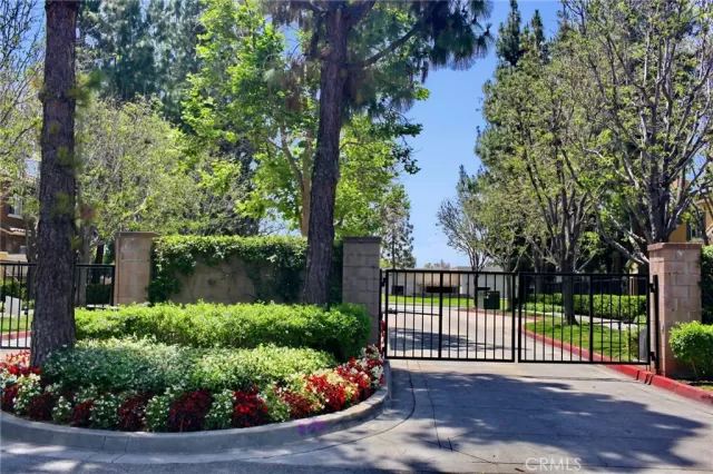 MLS: OC24128003 Condo For Sale