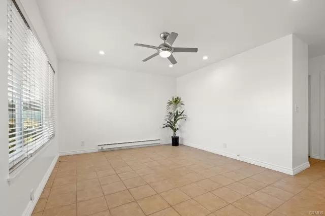 MLS: OC24128088 Condo For Sale