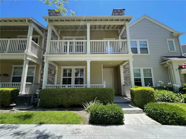 MLS: OC24128367 Condo For Sale