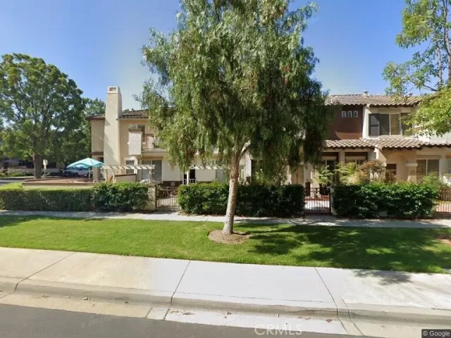 MLS: OC24128615 Condo For Sale