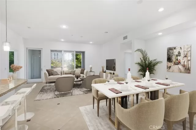 MLS: OC24128624 Condo For Sale