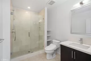 Photo #6: OC24128624 Listing