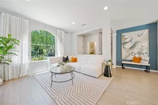 Photo #3: OC24128855 Listing