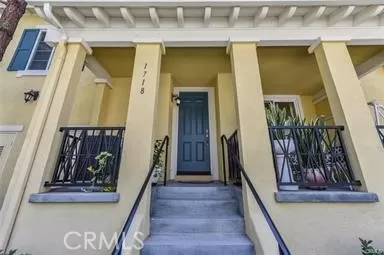 MLS: OC24128899 Condo For Sale