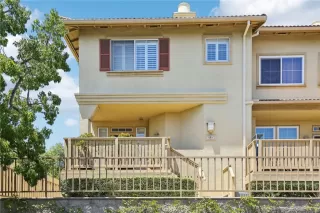 More Details about MLS # OC24129163 : 489 W SUMMERFIELD CIRCLE