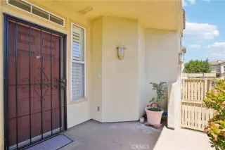 Photo #3: OC24129163 Listing 