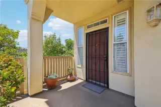 Photo #4: OC24129163 Listing 