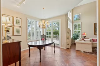 Photo #3: OC24129168 Listing