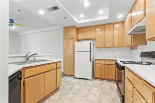 Photo #2: OC24129284 Listing 