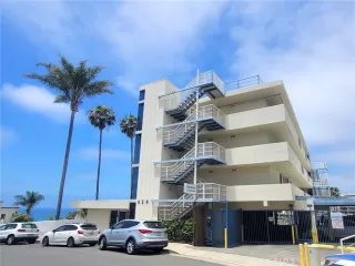 Photo #3: OC24129359 Listing 