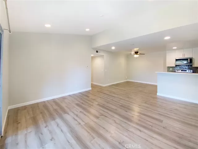 MLS: OC24129422 Condo For Sale