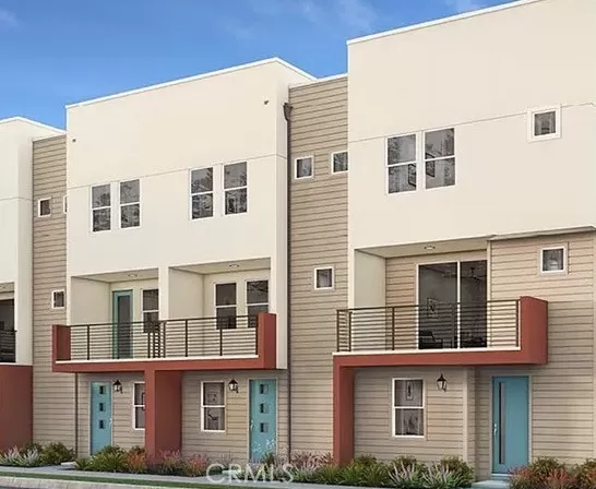 MLS: OC24129660 Condo For Sale