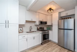 Photo #2: OC24129714 Listing 