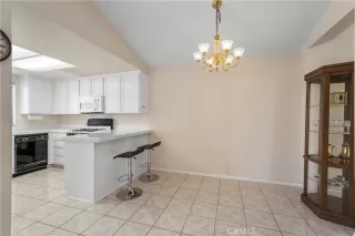 Photo #6: OC24129727 Listing