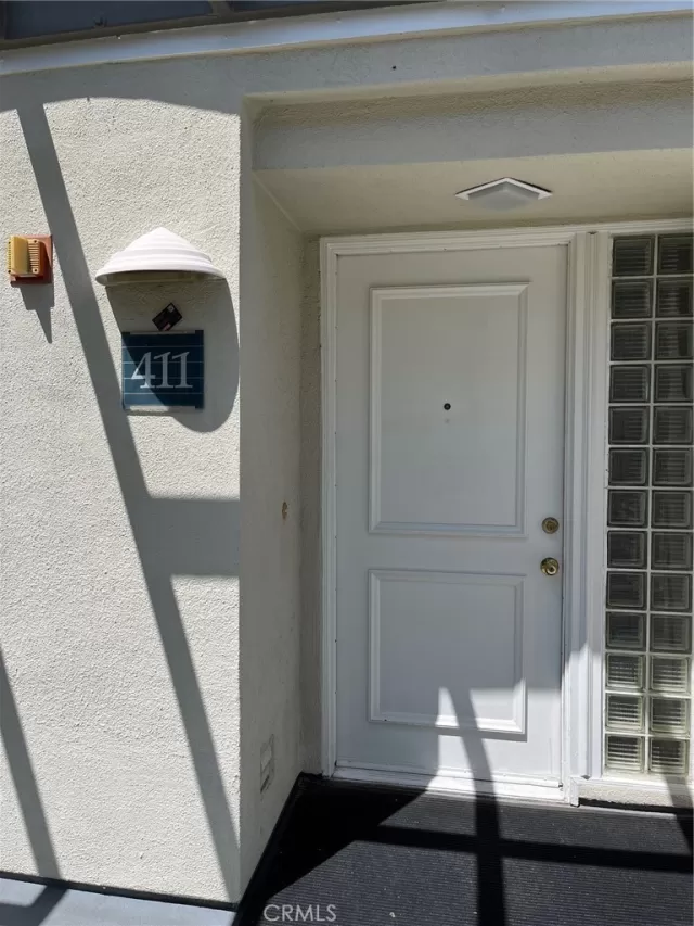 MLS: OC24130059 Condo For Sale