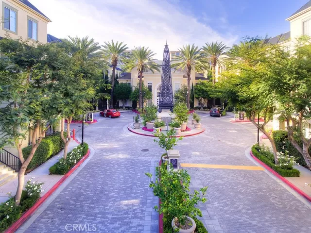 MLS: OC24130109 Condo For Sale