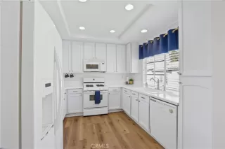 Photo #6: OC24130124 Listing