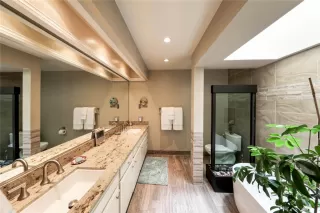 Photo #5: OC24130232 Listing 