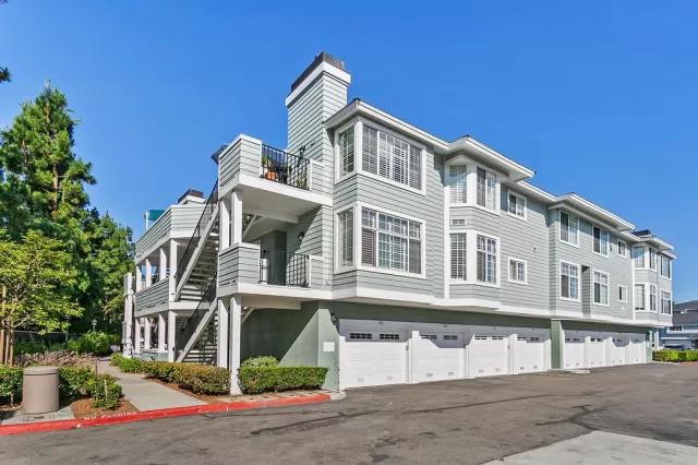 MLS: OC24130456 Condo For Sale