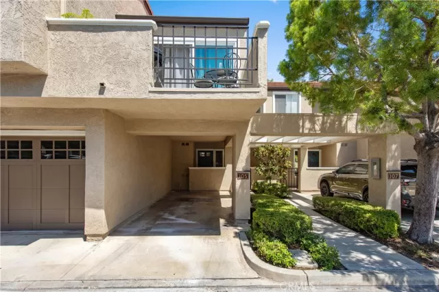 MLS: OC24130634 Condo For Sale