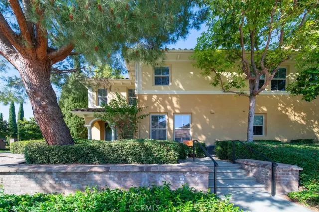 MLS: OC24130668 Condo For Sale