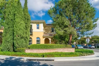 Photo #4: OC24130668 Listing 