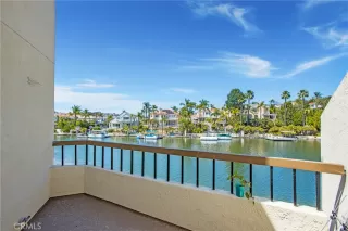 Photo #6: OC24130979 Listing 