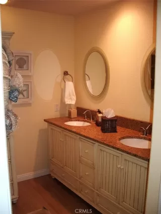 Photo #4: OC24130989 Listing 