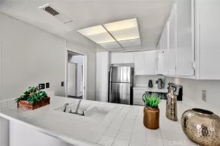 Photo #5: OC24131018 Listing 