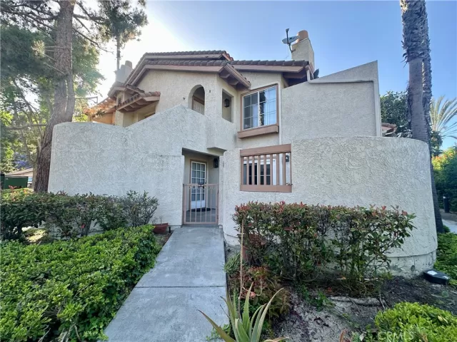 MLS: OC24131086 Condo For Sale