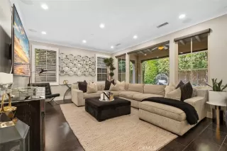 Photo #4: OC24131255 Listing 