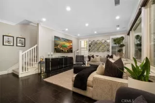 Photo #5: OC24131255 Listing 