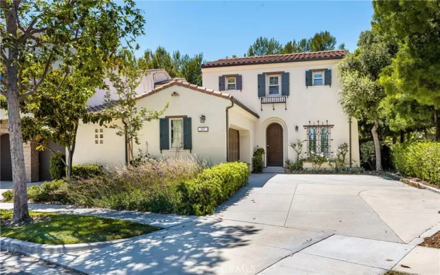 MLS: OC24131332 Condo For Sale